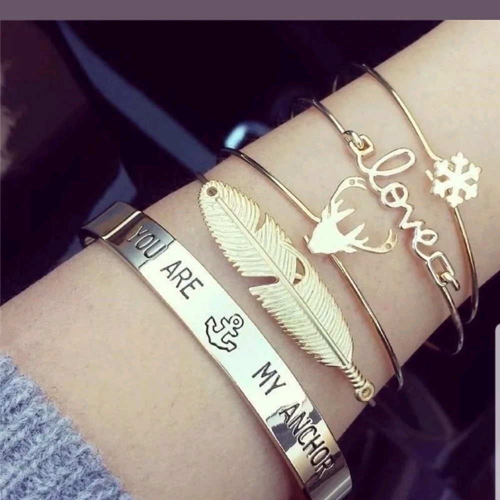Gold-tone Boho Stackable Bangles (Set of 4)